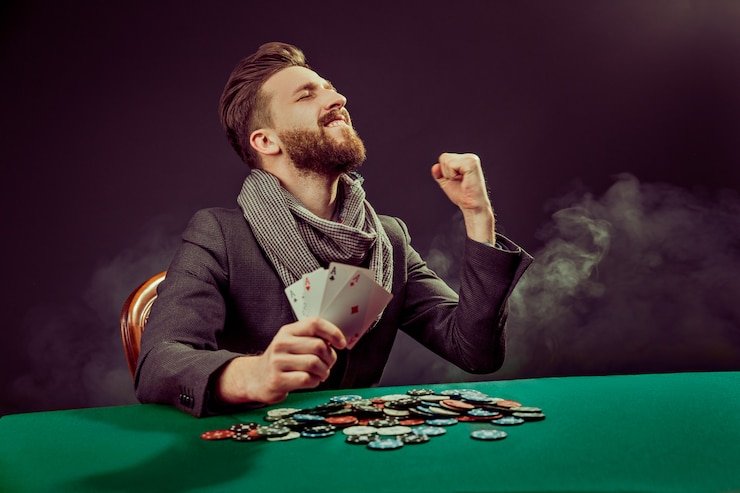 Dashboard Program Loyalitas escobartoto menampilkan tingkat keanggotaan dan progress ke tingkat berikutnya